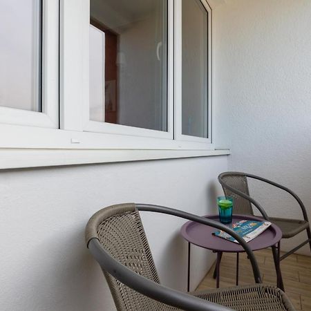 Apartaments Solec 79 By Noclegi Renters Varşova Dış mekan fotoğraf