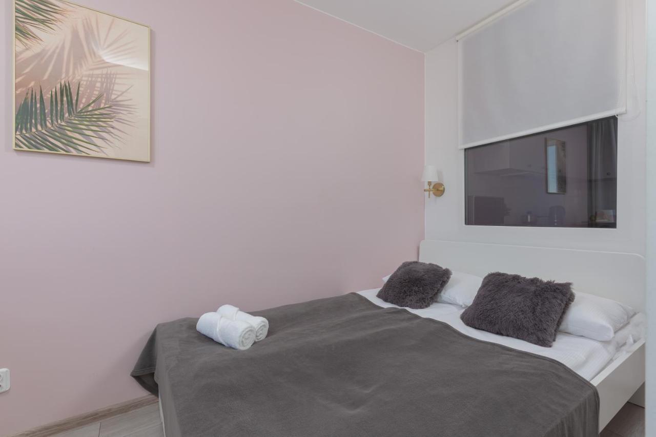 Apartaments Solec 79 By Noclegi Renters Varşova Dış mekan fotoğraf