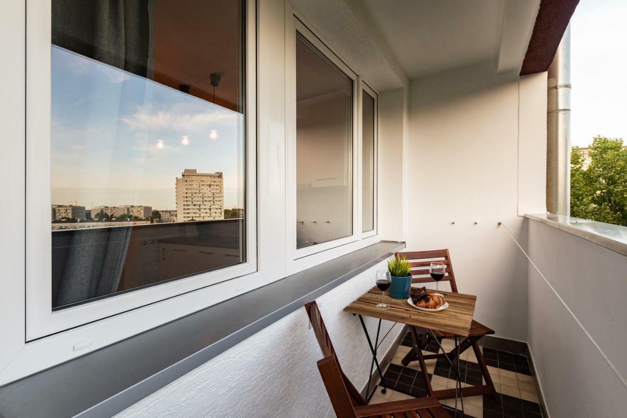 Apartaments Solec 79 By Noclegi Renters Varşova Dış mekan fotoğraf