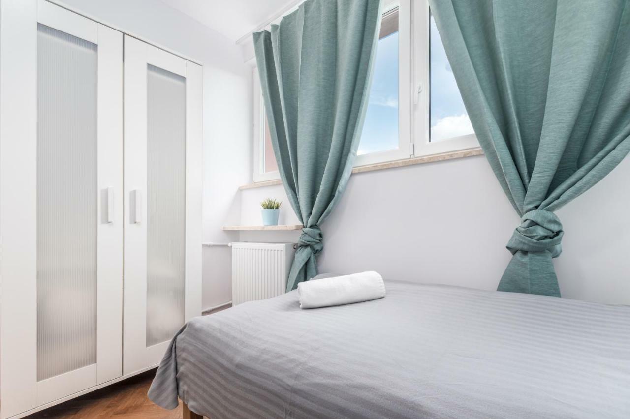 Apartaments Solec 79 By Noclegi Renters Varşova Dış mekan fotoğraf