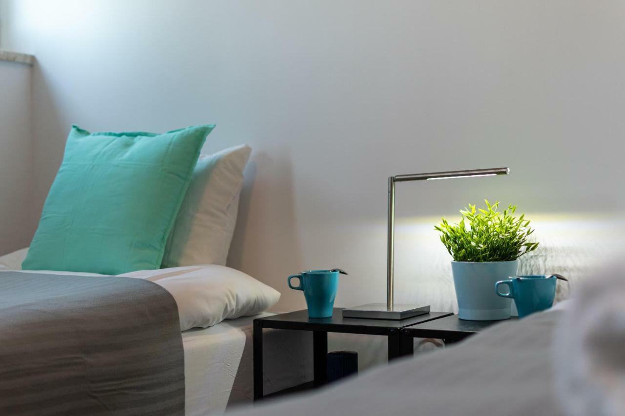 Apartaments Solec 79 By Noclegi Renters Varşova Dış mekan fotoğraf