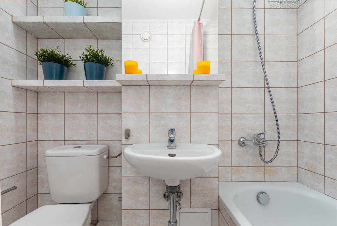 Apartaments Solec 79 By Noclegi Renters Varşova Dış mekan fotoğraf